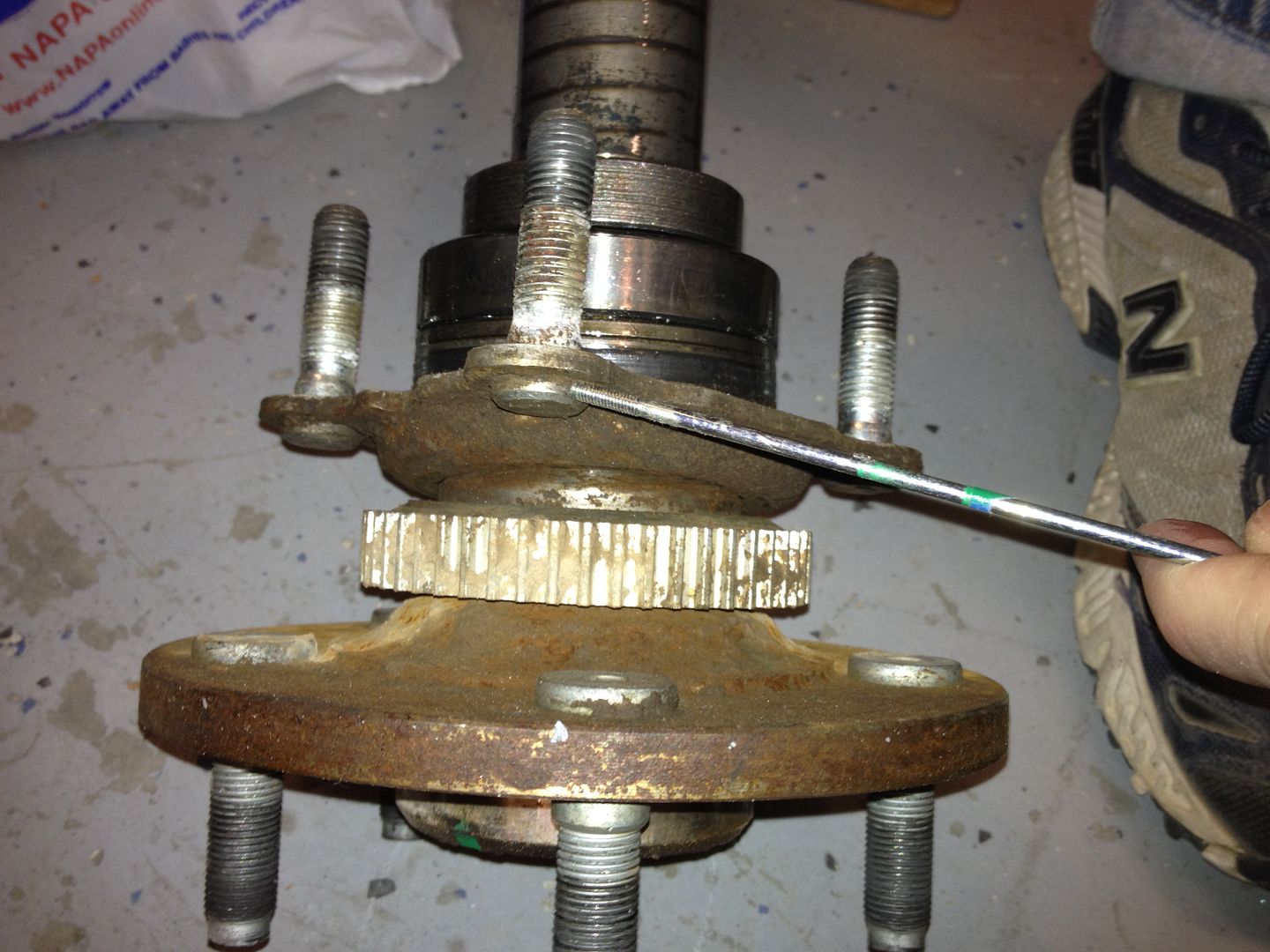Tack weld rear axle shaft, retainer plate stud, now or wait? JKOwners